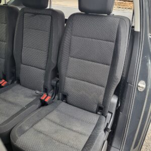 Volkswagen Touran II / 5T Rear Left Seat