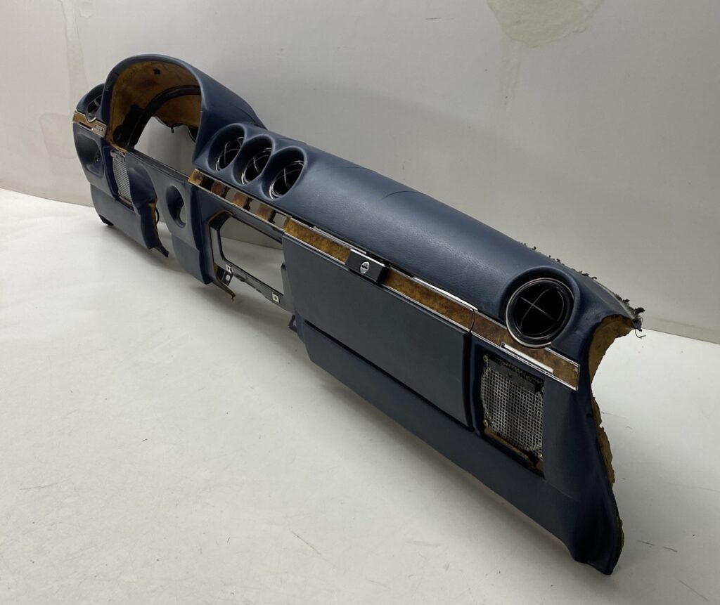 Mercedes SL / SLC R107 / C107 Dashboard Blue