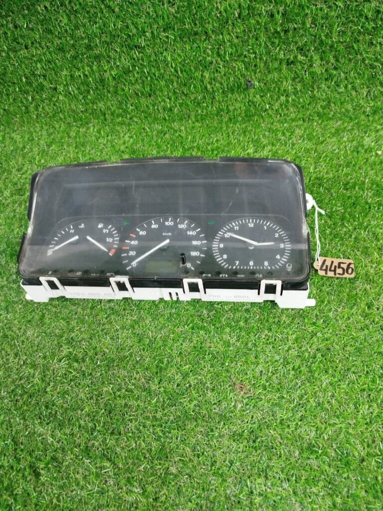 Volkswagen Transporter / Multivan T4 Instrument Cluster OEM 7D0919850L