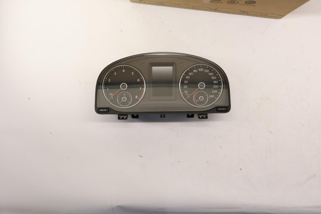 Volkswagen Caddy IV / SA Instrument Cluster OEM 2K5920876HX
