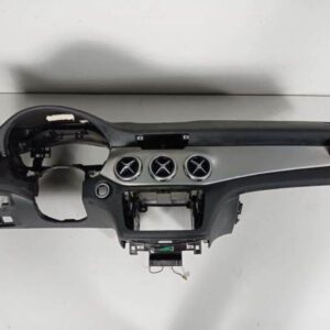 Mercedes GLA W156 Dashboard Black