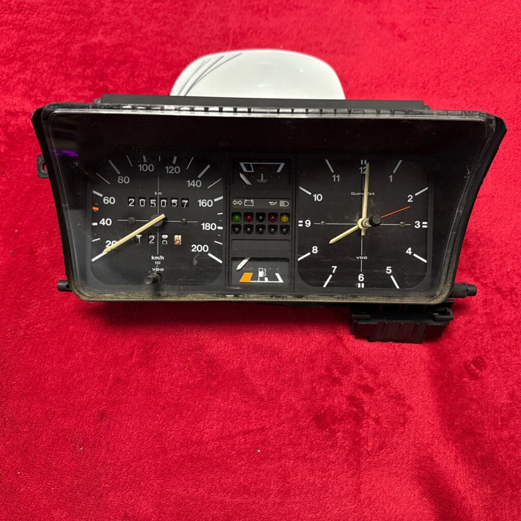 Volkswagen Golf I Instrument Cluster OEM 171919033ED