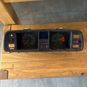 Volkswagen Transporter / Multivan T3 Instrument Cluster