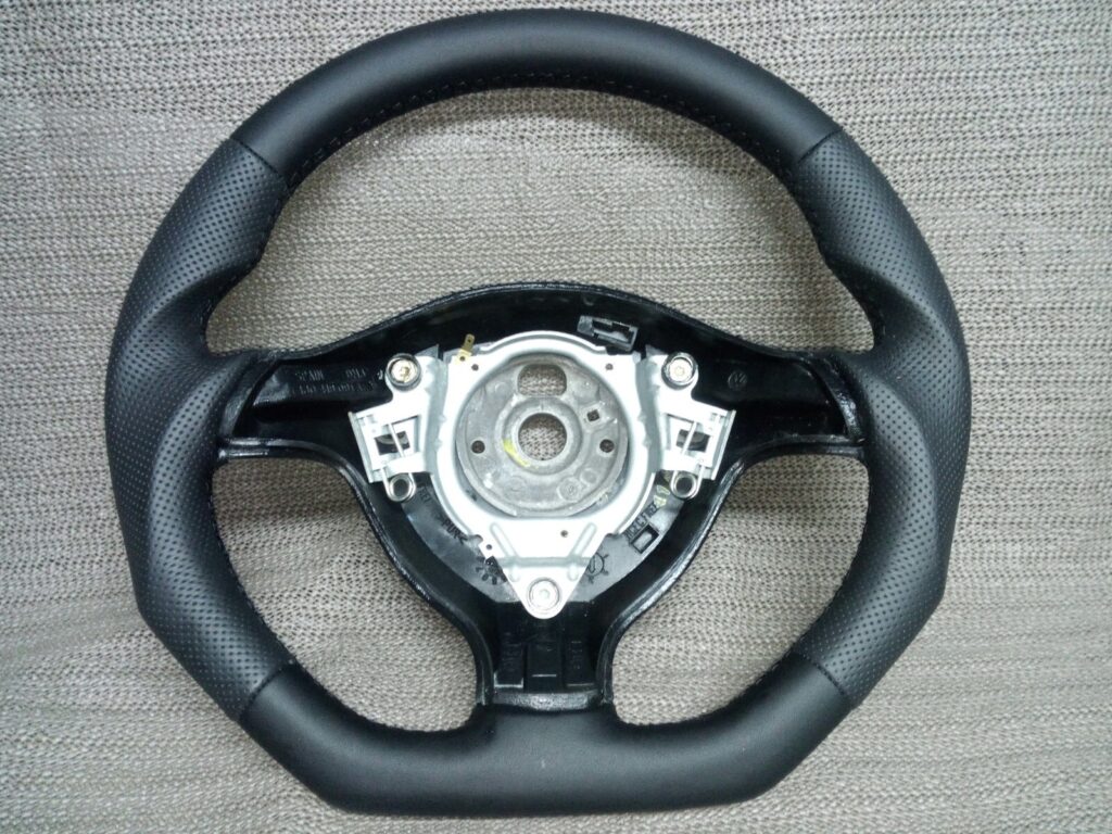 Volkswagen Golf IV / Bora / Passat Steering Wheel Black OEM 3B0419091
