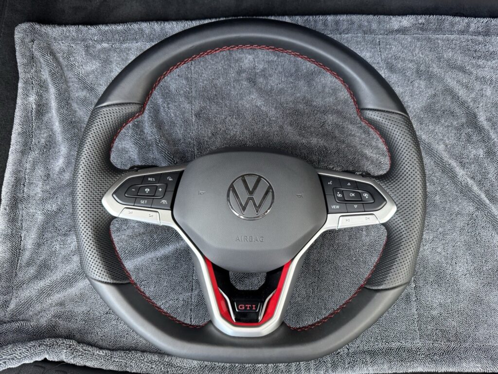 Volkswagen Golf VIII Steering Wheel Black