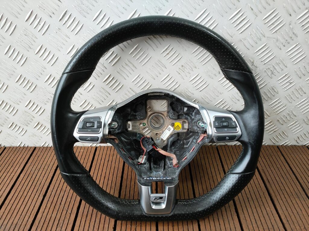 Volkswagen Scirocco III Steering Wheel