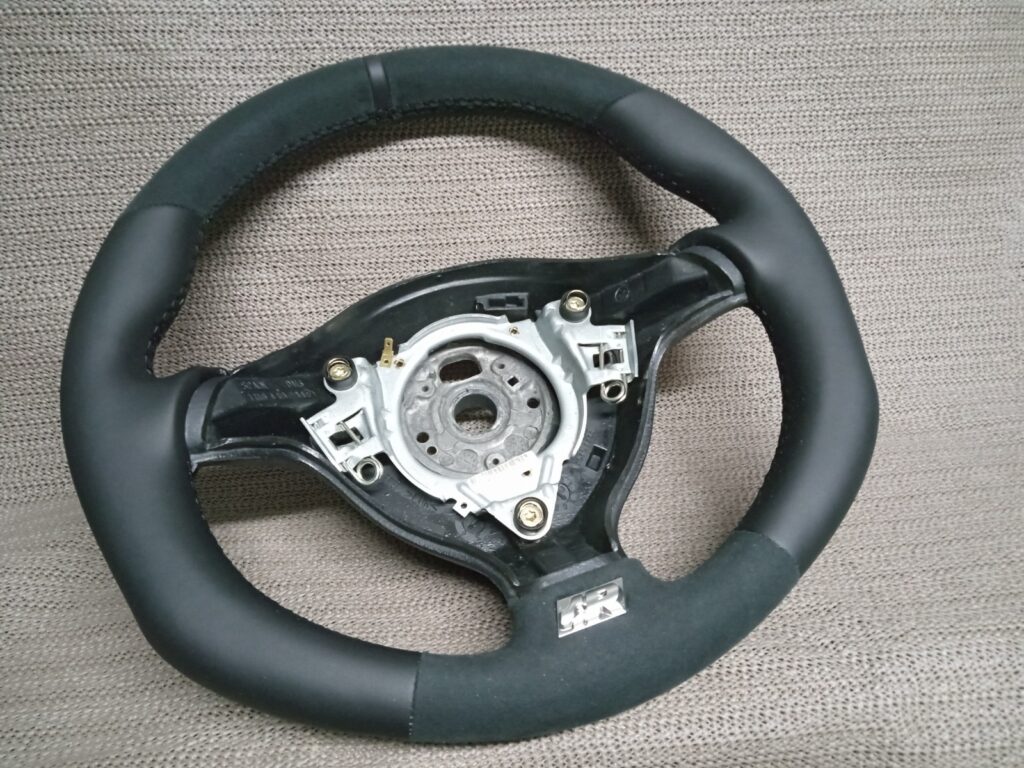 Volkswagen Golf IV / Bora / Passat Steering Wheel Black OEM 1J0419091