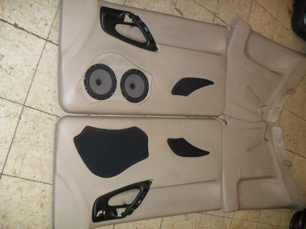 Volkswagen Polo 6N1 Door Panel Set Beige