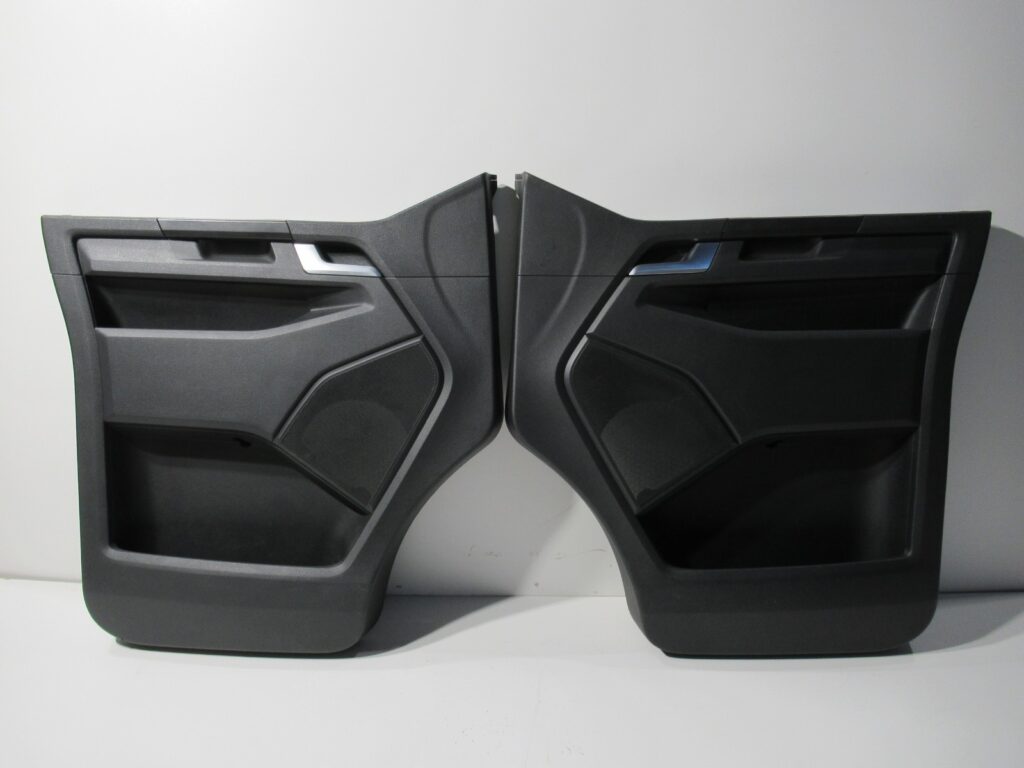 Volkswagen Transporter / Multivan T6 Front Left / Right Door Panel Set Black