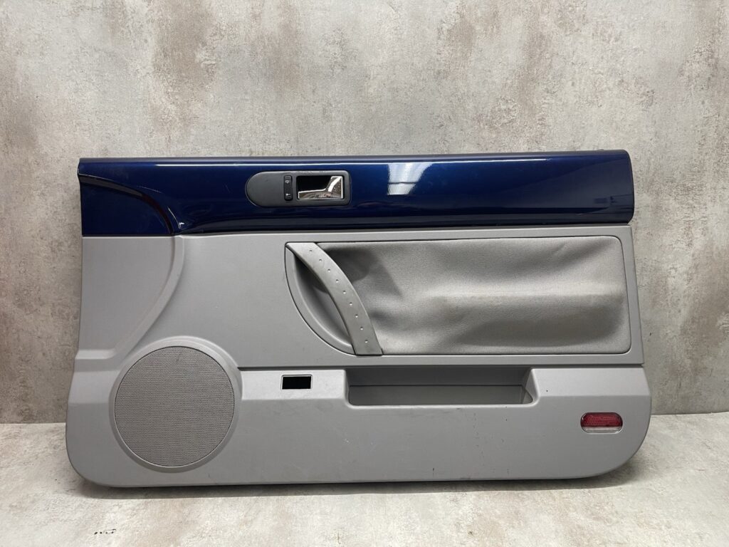 Volkswagen New Beetle Cabriolet 1Y Front Right Door Panel