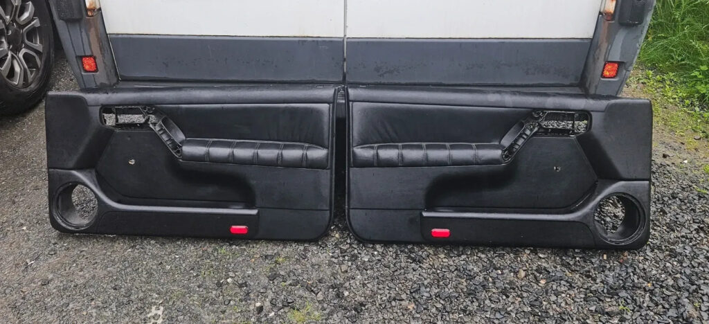 Volkswagen Golf III Front Left / Right Door Panel Set