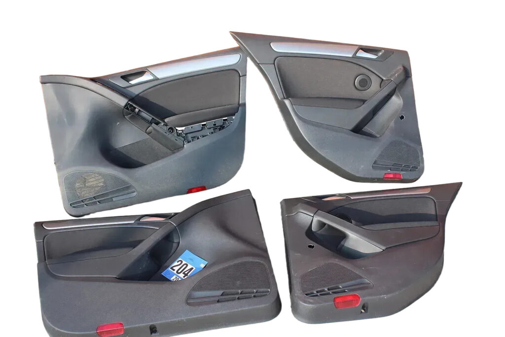 Volkswagen Golf VI Left / Right Door Panel Set