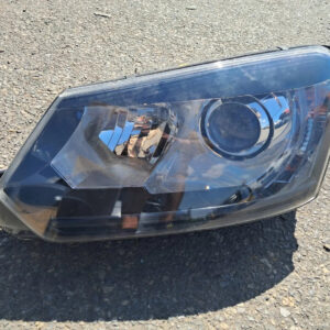 Skoda Yeti 5L Front Left Bi-Xenon Headlight OEM 5L1941015C