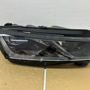 Skoda Octavia IV Front Right LED Headlight OEM 5E4941016