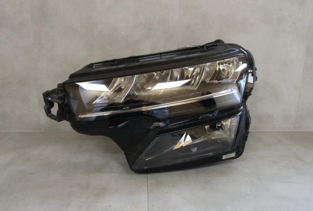 Skoda Karoq Front Left LED Headlight OEM 57B941009