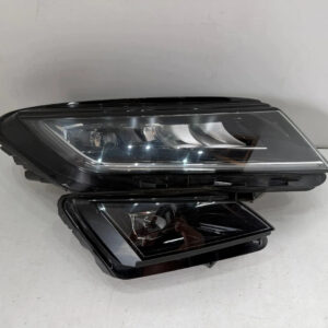 Skoda Kodiaq Front Right LED Headlight OEM 566941016E