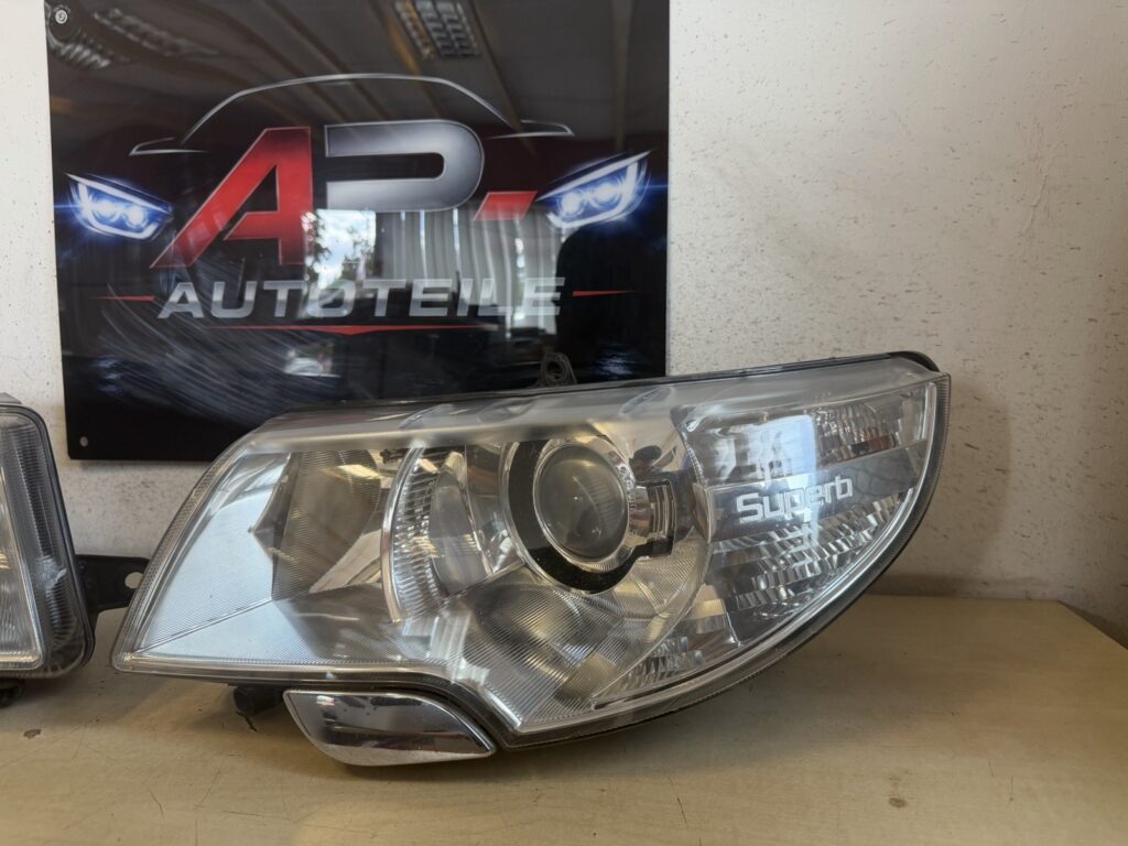 Skoda Superb II Front Left Xenon Headlight OEM 3T1941015E