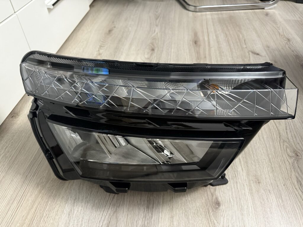 Skoda Kamiq Front Right LED Headlight OEM 658941016