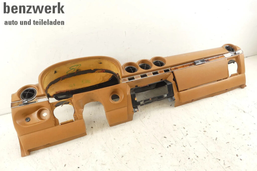 Mercedes SL / SLC R107 / C107 Dashboard Date Brown / Bamboo