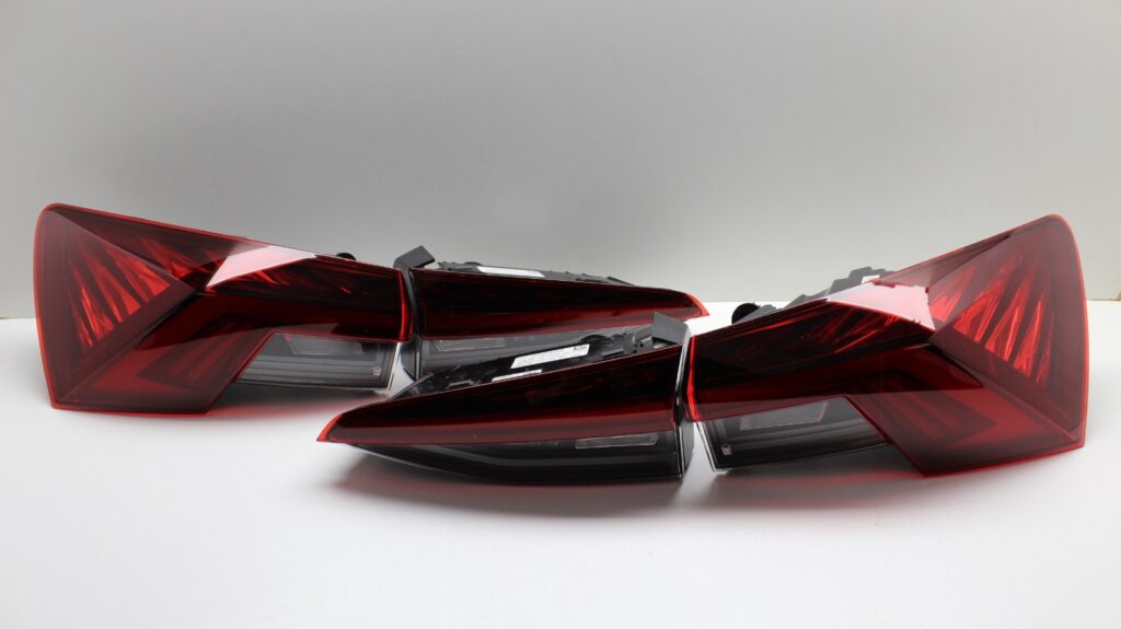 Skoda Octavia IV Left / Right LED Tail Light Set
