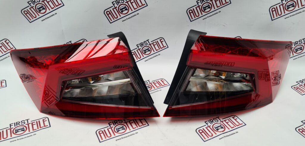 Skoda Karoq NU7 Left / Right LED Tail Light Set