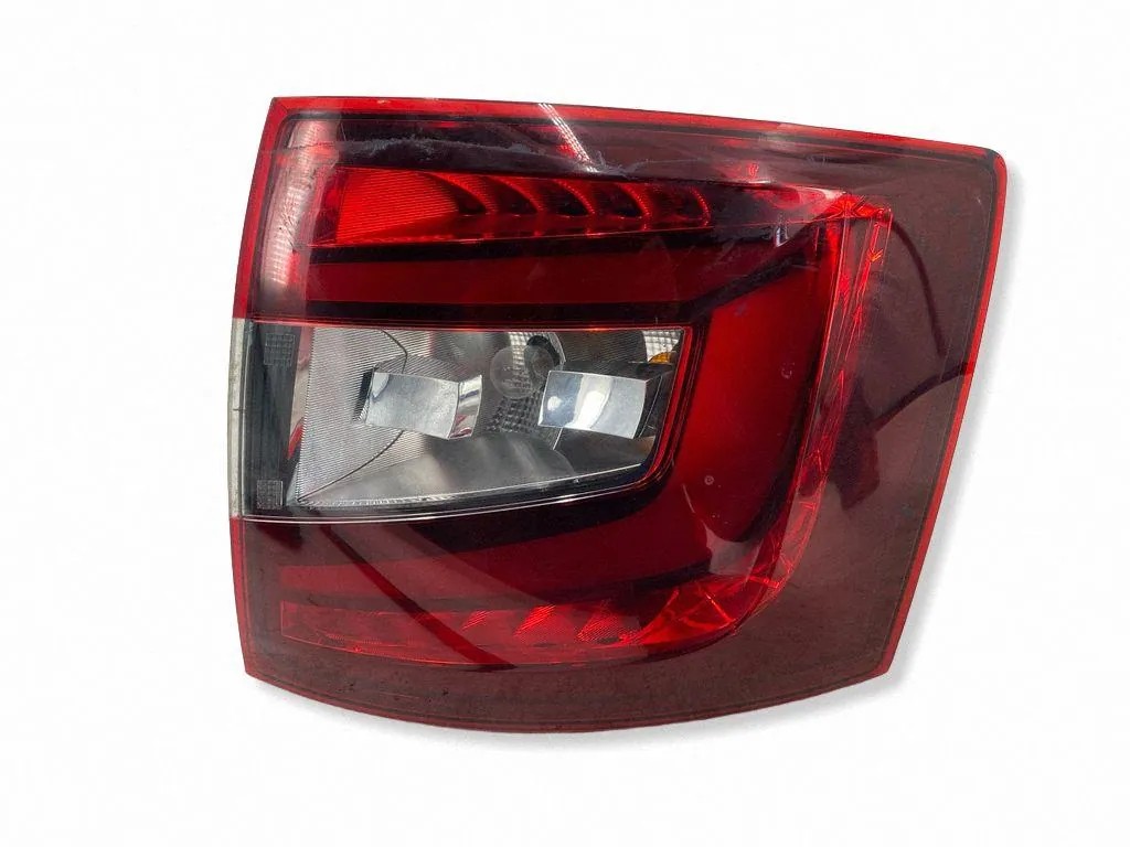 Skoda Octavia III Right Tail Light