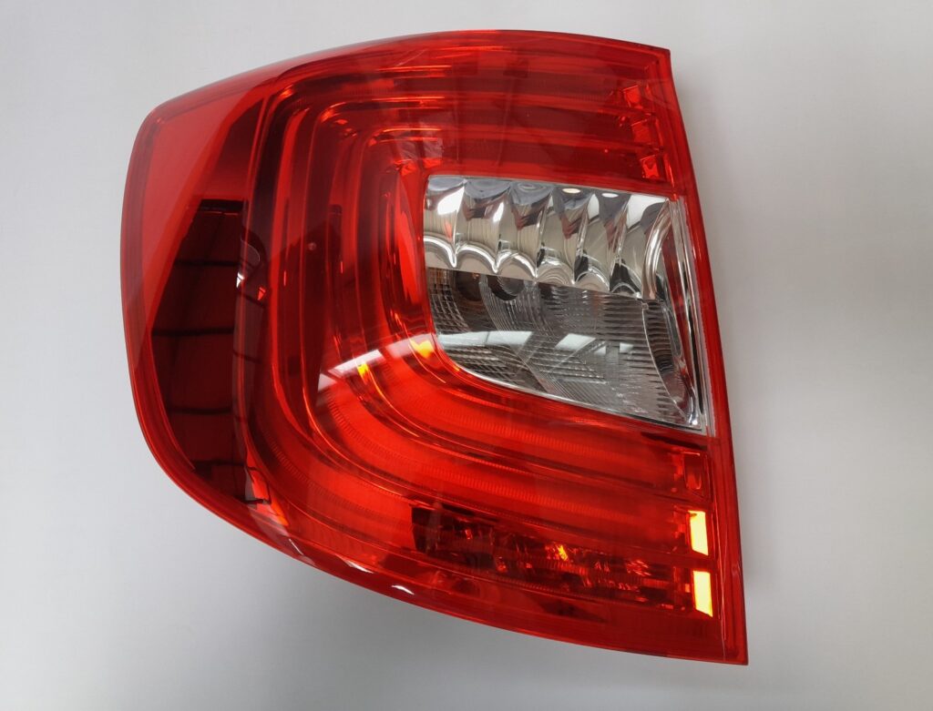 Skoda Superb II / 3T Rear Left Bulb Tail Light OEM 3T9945095A