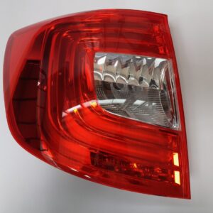 Skoda Superb II / 3T Rear Left Bulb Tail Light OEM 3T9945095A