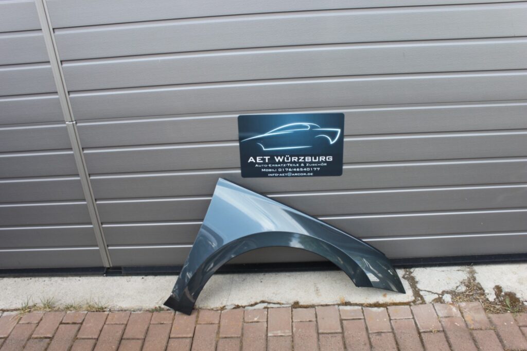 Skoda Octavia Front Right Fender Granite OEM 5E3821106