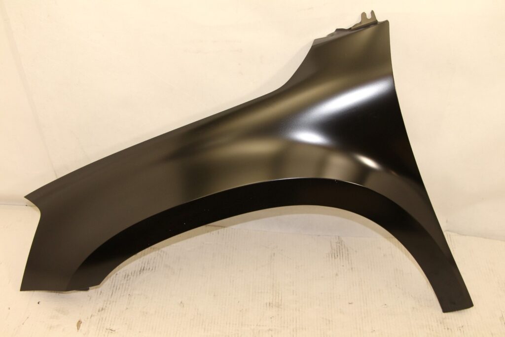 Skoda Yeti Front Left Fender OEM 5L0821021A