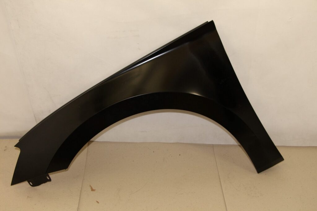 Skoda Superb Front Left Fender OEM 3V0821105