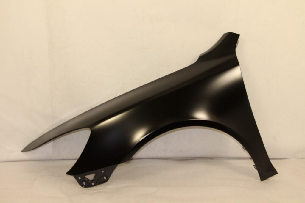 Skoda Octavia Front Left Fender OEM 1Z0821105C