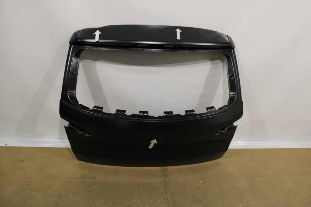 Skoda Karoq Rear Tailgate OEM 57A827023A