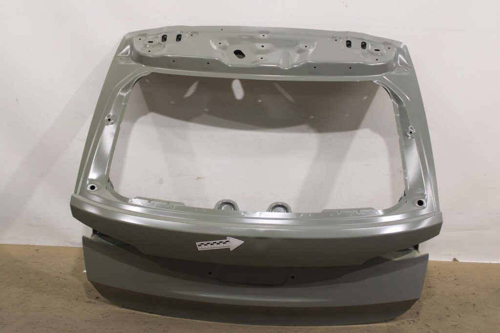 Skoda Octavia IV Rear Tailgate OEM 5E7827023A