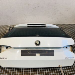 Skoda Superb III / 3V Rear Tailgate