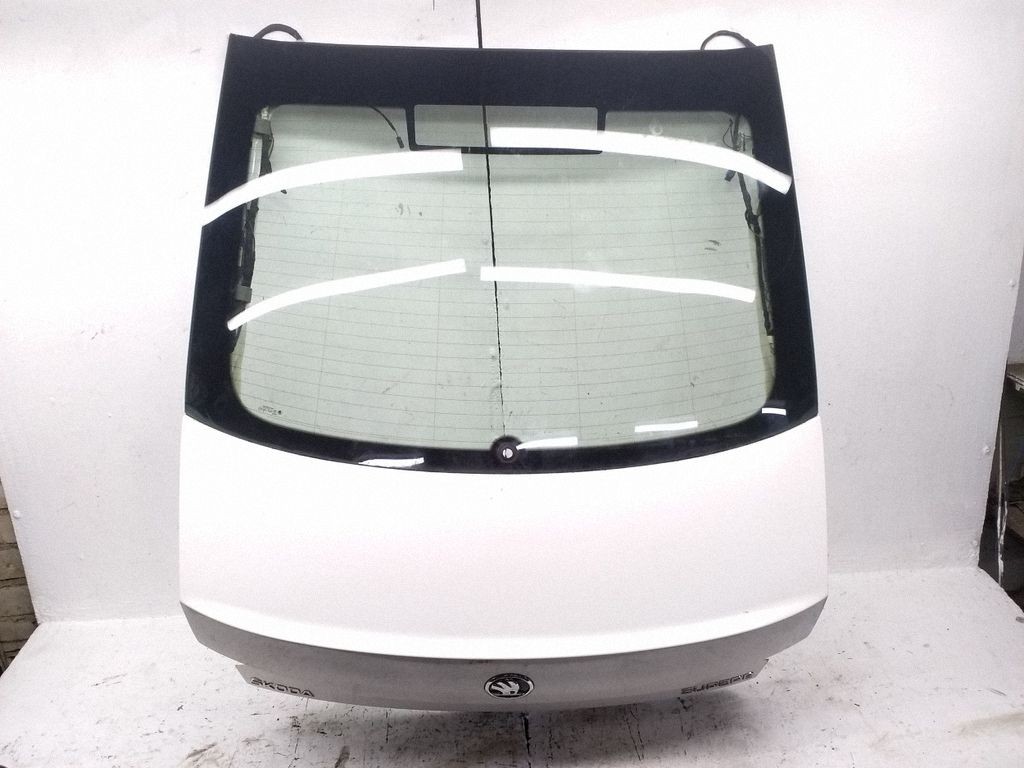 Skoda Superb III / 3V Rear Tailgate