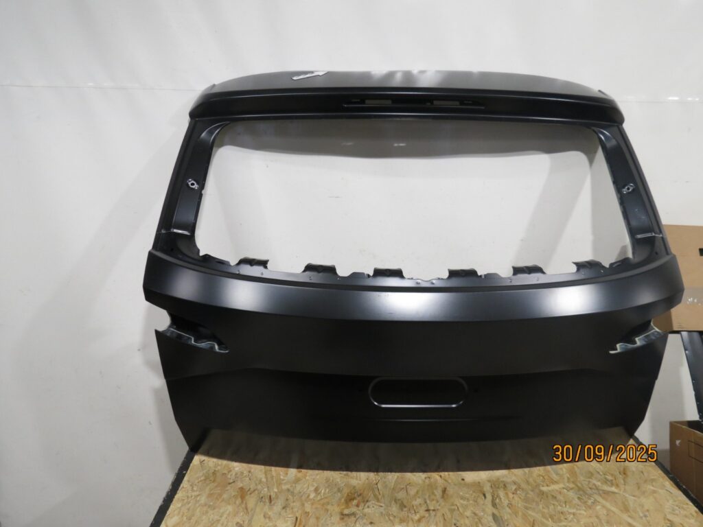 Skoda Karoq Rear Tailgate OEM 57A827023A