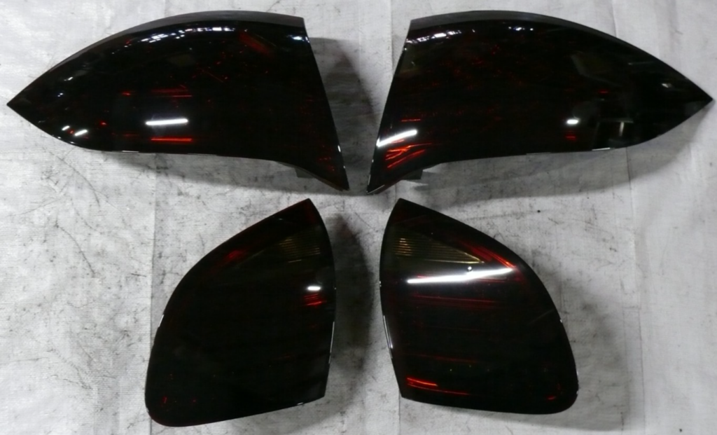 Porsche Cayenne 958 / 92A Rear LED Tail Light Set Dark-tinted OEM 7P5945093K / 7P5945094K / 7P5945095F / 7P5945096F