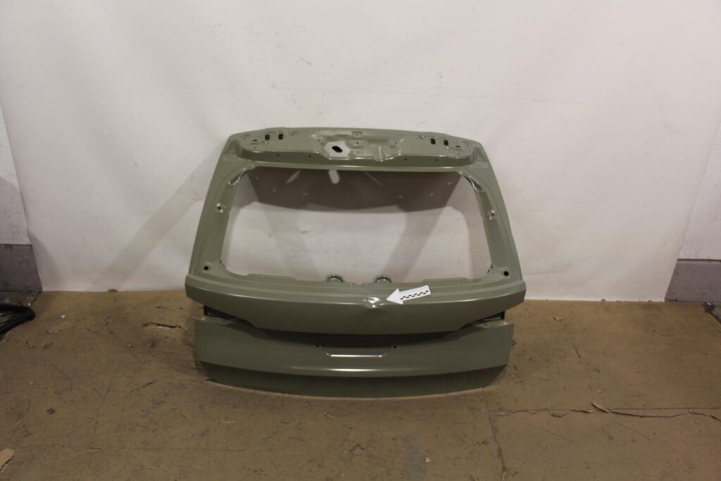 Skoda Octavia IV Rear Tailgate OEM 5E7827023A