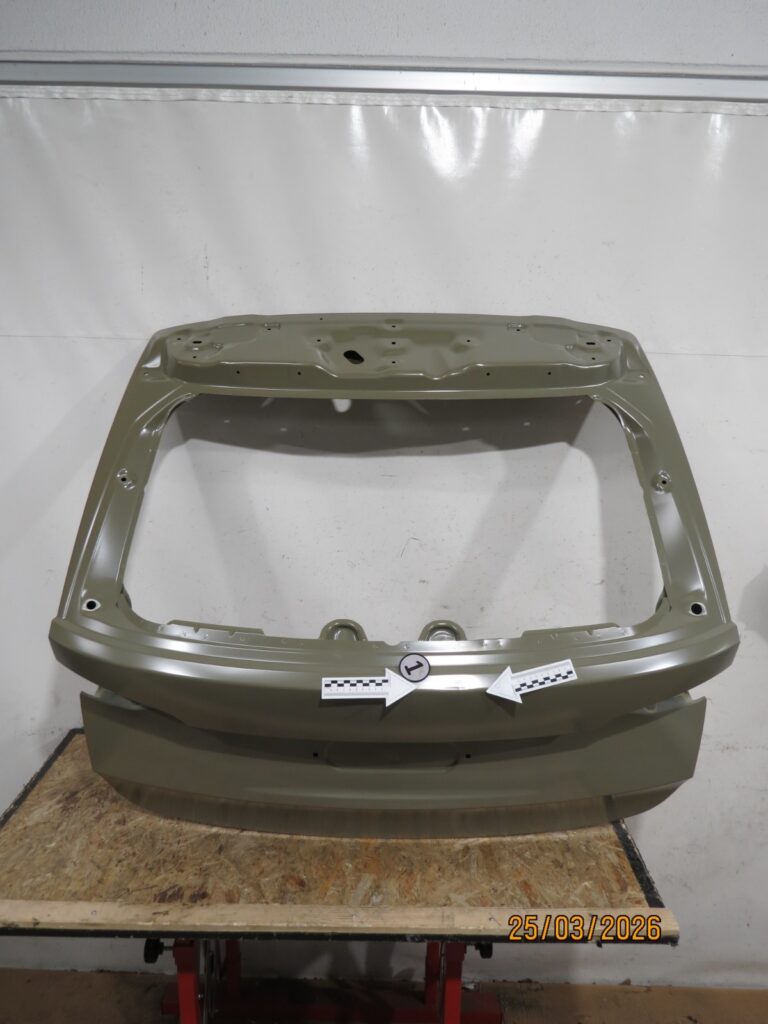 Skoda Octavia IV Rear Tailgate OEM 5E7827023A