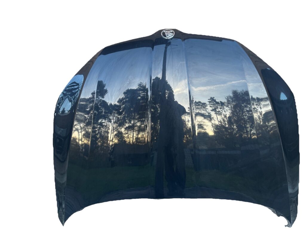 Skoda Superb III / 3V Front Hood Black OEM 3V0823155
