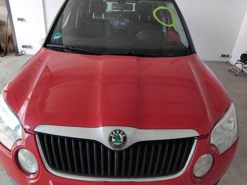 Skoda Yeti 5L Front Hood Corrida Red OEM 5L0823031