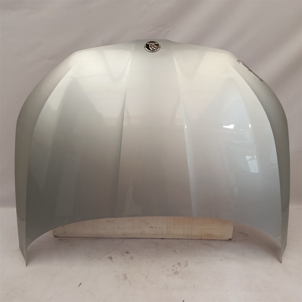 Skoda Scala 657 Front Hood