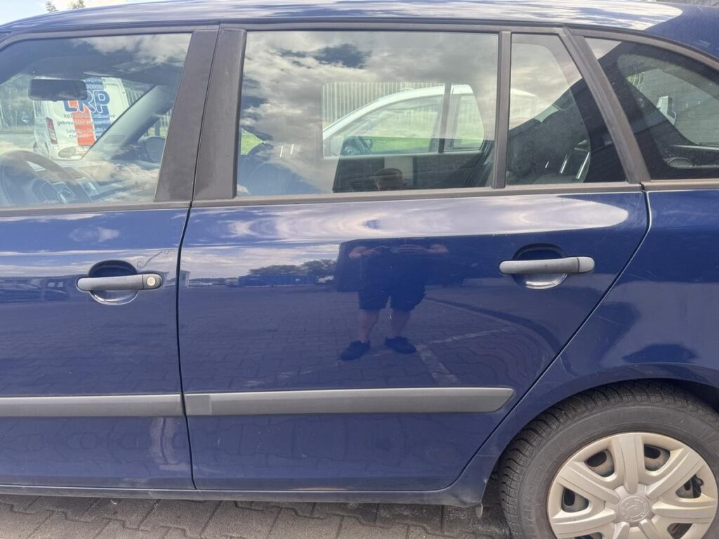Skoda Fabia II / 5J Rear Left Door Pacific Blue OEM 5J9833051