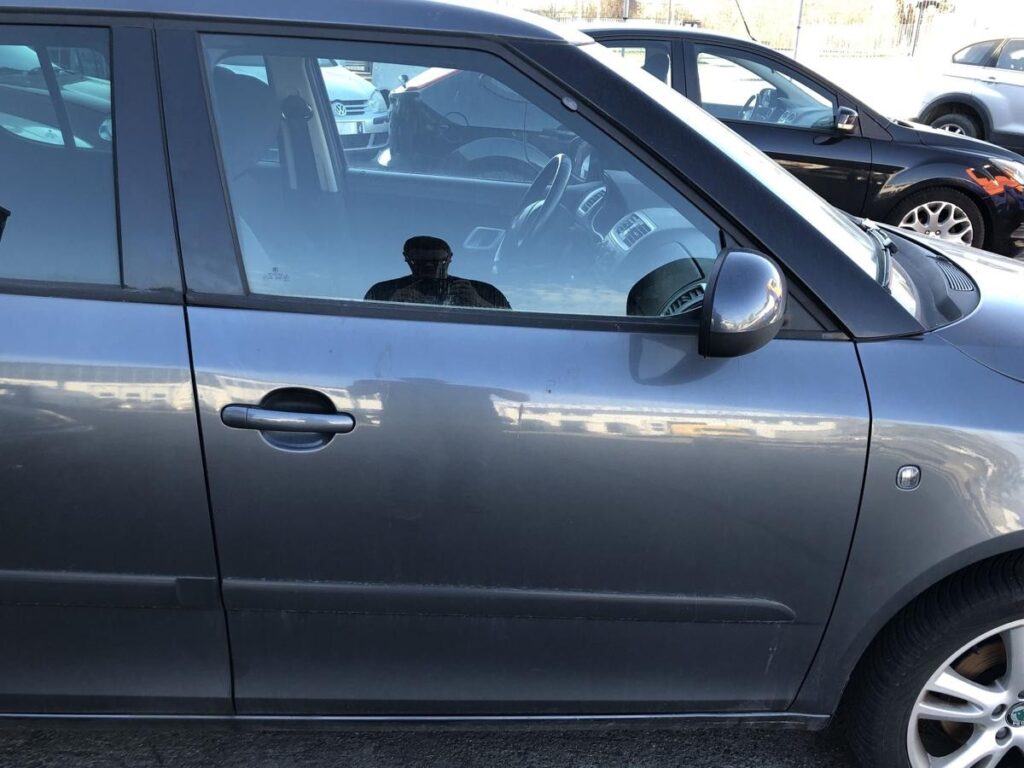 Skoda Fabia II / 5J Front Right Door Anthracite Grey OEM 5J6831052