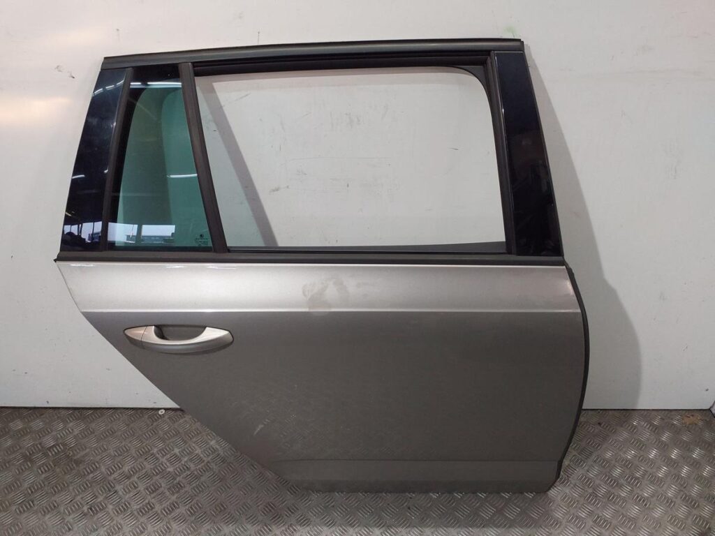 Skoda Octavia III / 5E Rear Right Door Silver Grey