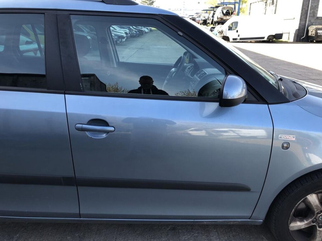 Skoda Fabia II / 5J Front Right Door Satin Grey Metallic OEM 5J6831052