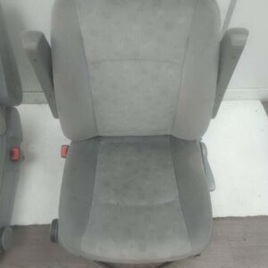 Mercedes Viano W639 Front Seats
