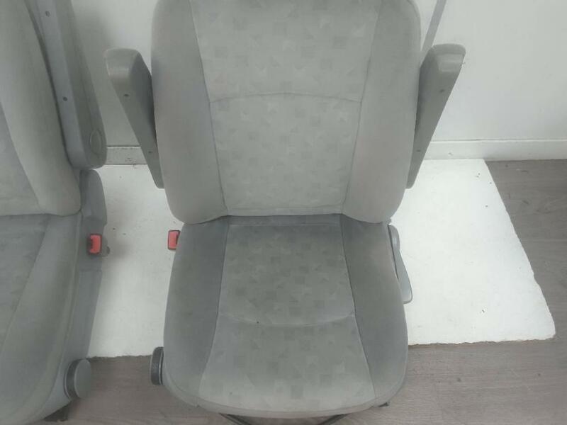 Mercedes Viano W639 Front Seats