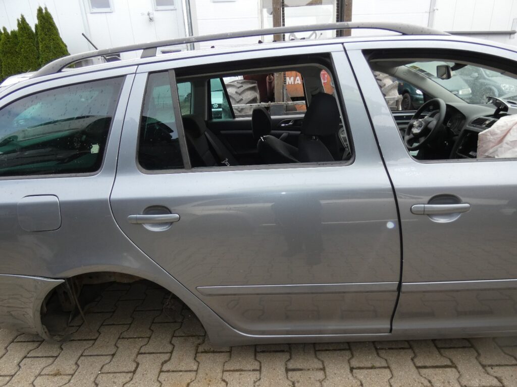 Skoda Octavia II / 1Z Rear Right Door Steel Grey